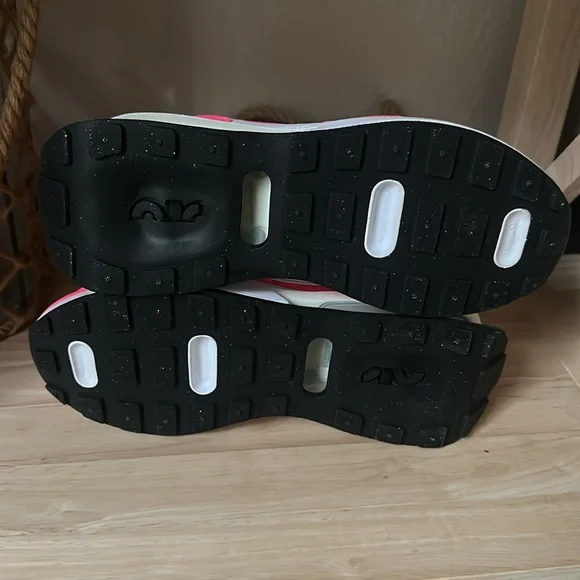 Nike Air Max Pre Day Running Shoe size 7 - Picture 5 of 8